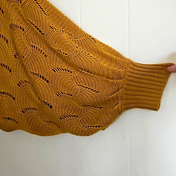 Moon & Madison Sweater - Picture 2 of 4